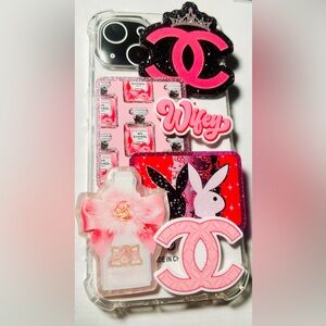 LAYOUT/SET AVAILABLE